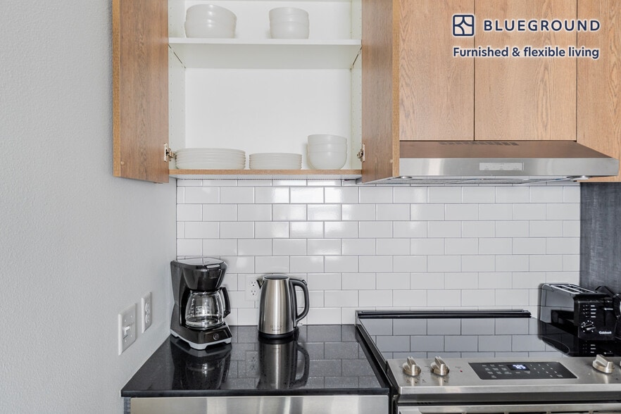 Building Photo - 1502 Fawcett Ave