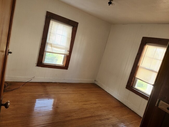 Building Photo - 27 Virginia St