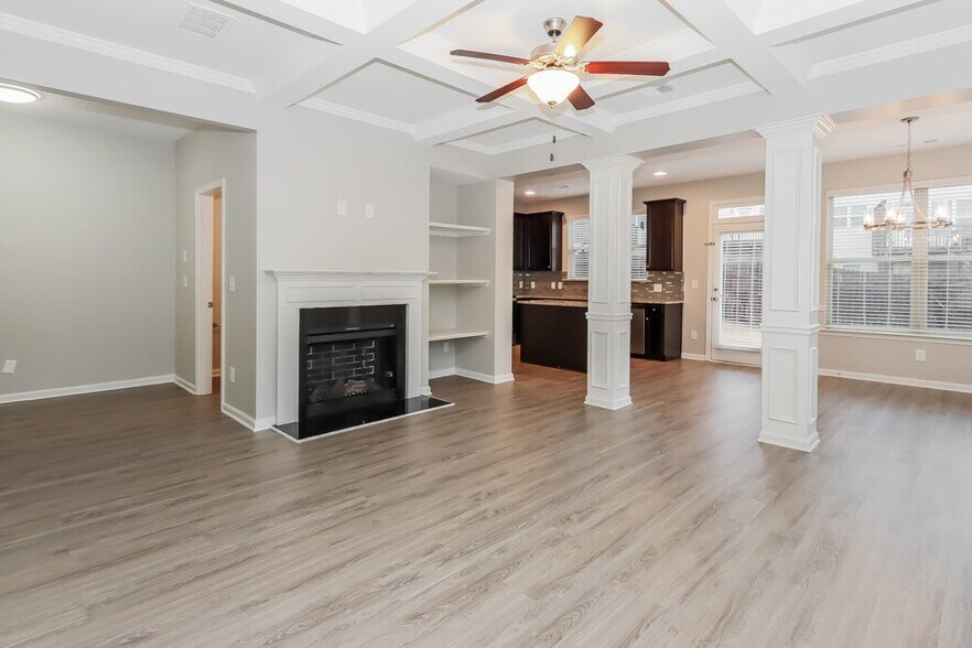 Building Photo - 7528 Stone Creek Path