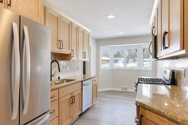 Building Photo - 1943 Regent Ave N