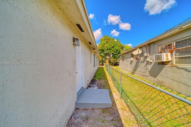 Building Photo - 2243 NW 61st St