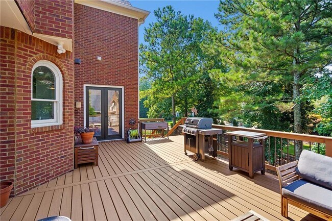 Building Photo - 455 Majestic Cove