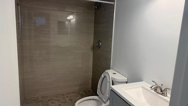 Building Photo - 1254 S Military Trail