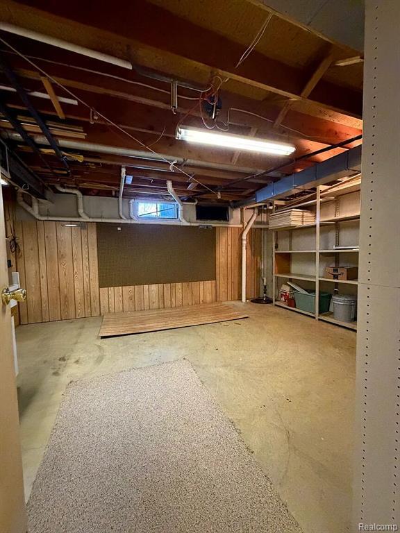 Building Photo - 4495 Maybee Rd