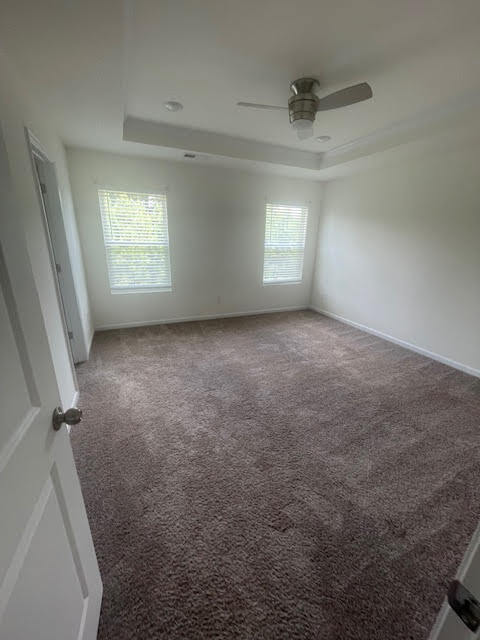 Building Photo - Spacious 3-Bedroom, 2.5-Bath Home in a Gre...