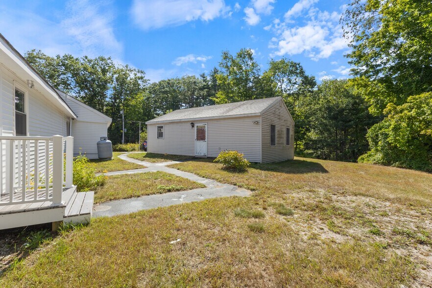 Building Photo - 665 S Waterboro Rd