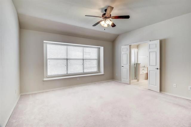 Building Photo - 13575 Valley Mills Dr