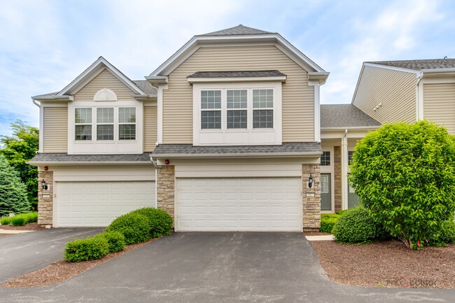 Building Photo - 347 Devoe Dr