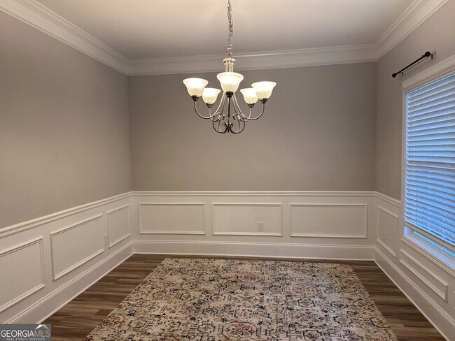 Building Photo - 273 The Blvd