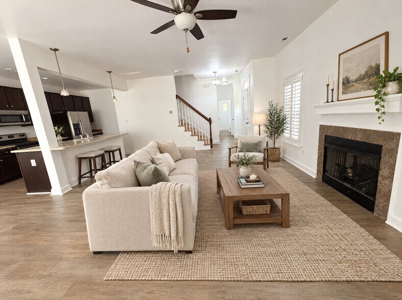 Building Photo - 4301 Cattail Ln