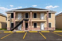Building Photo - 1426 E Rogers Rd