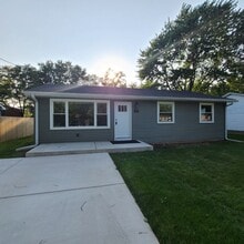 Building Photo - 848 Fairview St