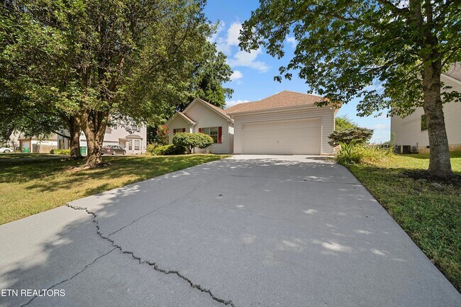 Building Photo - 10160 Highgate Cir