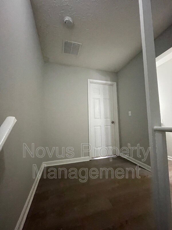 Building Photo - 763 South St