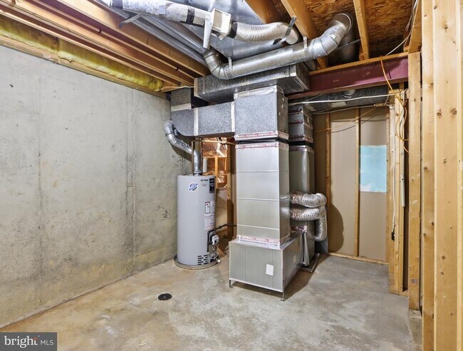 Building Photo - 8 Quails Nest Ct