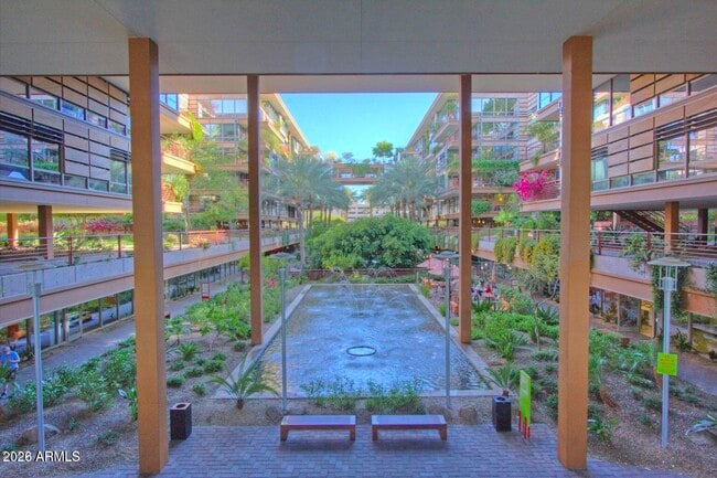 Building Photo - 7117 E Rancho Vista Dr