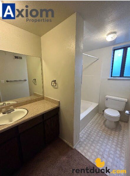 Building Photo - 1534 Bench Rd