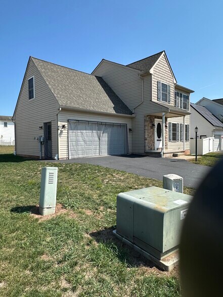 Building Photo - 110 Nolan Dr