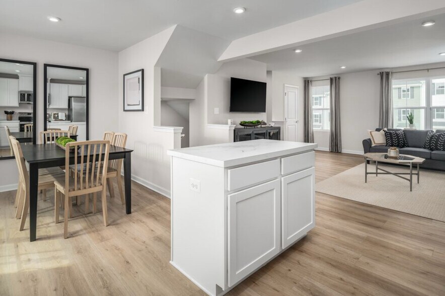 Building Photo - 5127 Stevedore Way