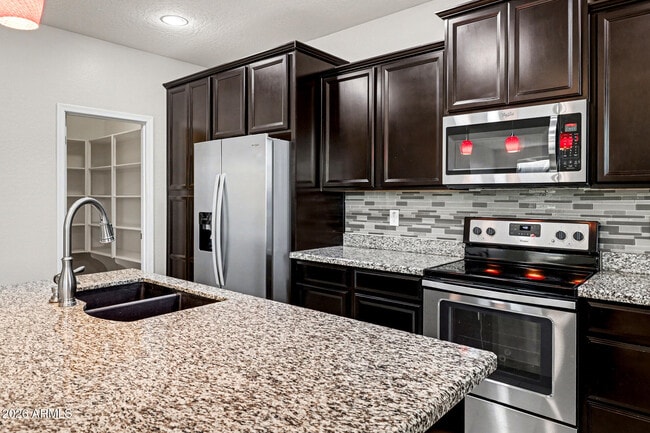 Building Photo - 2135 Tobias Way