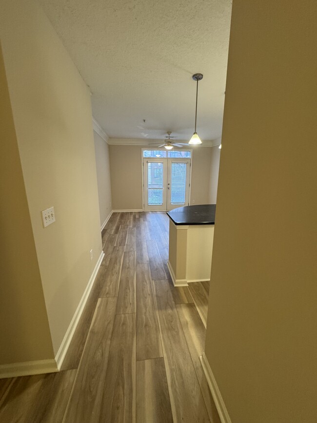 Main hallway coming in from front door - 400 17th St NW