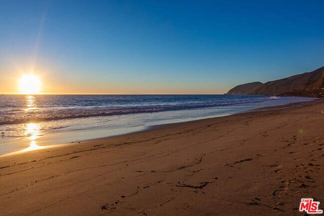 Building Photo - 42602 Pacific Coast Hwy