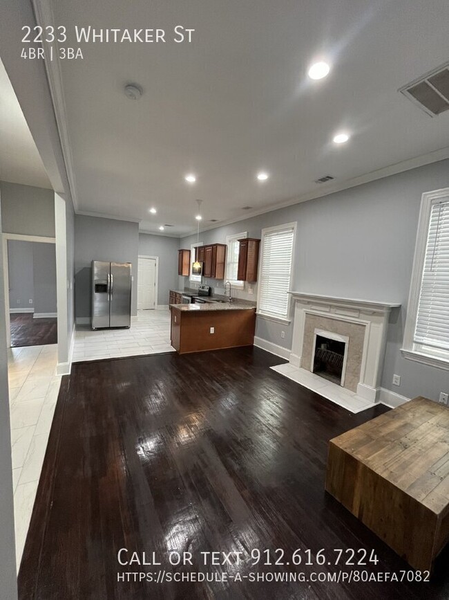 Building Photo - "Spacious 4-Bed, 3-Bath Duplex with Granit...