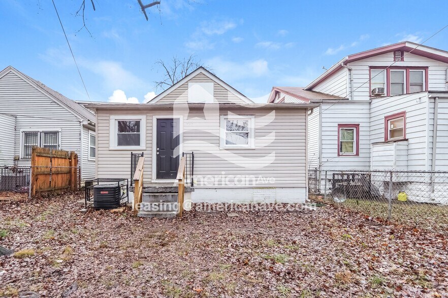 Building Photo - 403 S 38th St