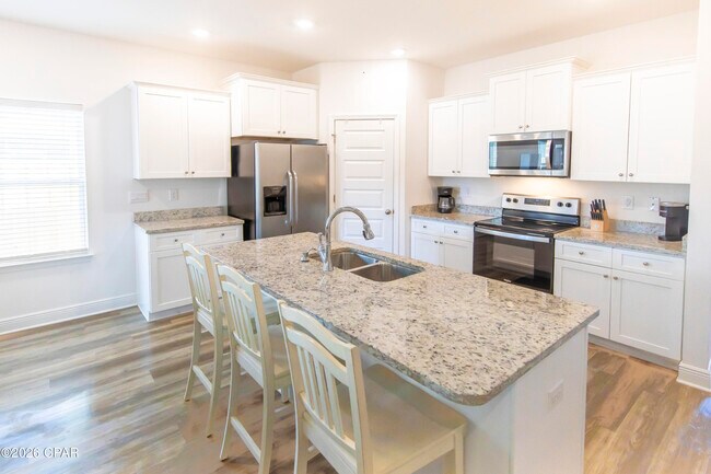 Building Photo - 609 Hancock Wy