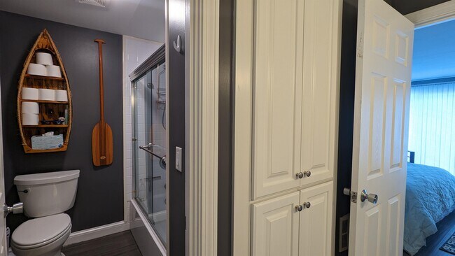 Building Photo - 23 Pleasant St