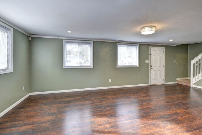 Building Photo - Charming Rental Home in Hampton!