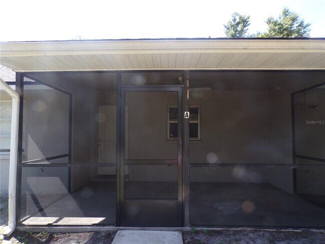 Building Photo - 1088 Melville Rd
