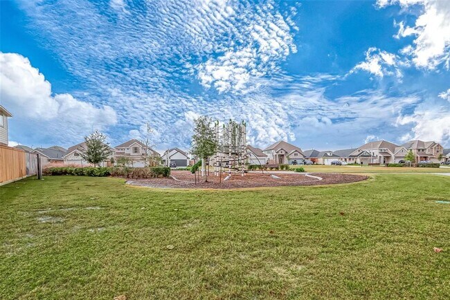 Building Photo - 31139 Mahogany Fir Trl