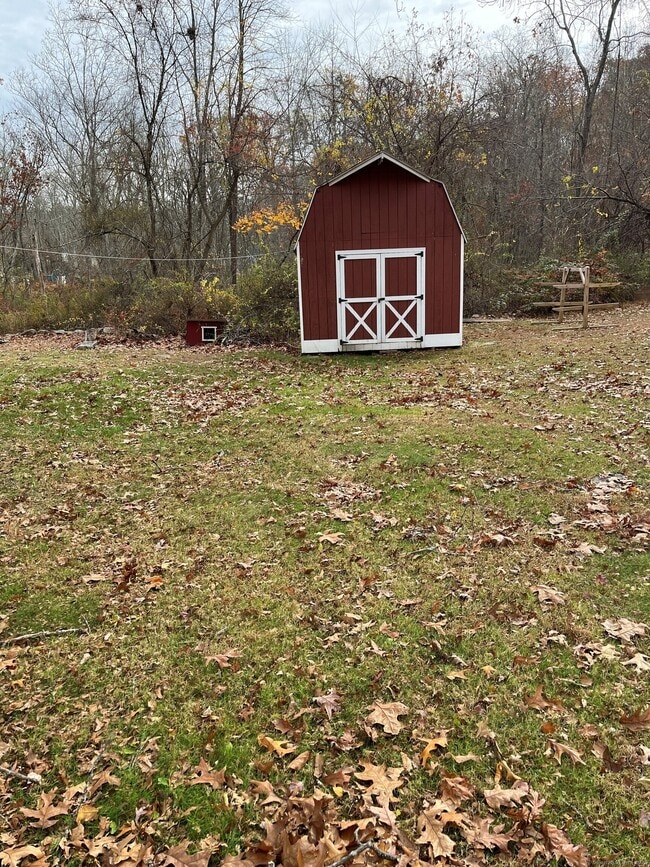 Building Photo - 146 Beebe Farms Rd