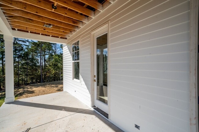 Building Photo - 3BR/3BA For Rent