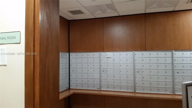 Building Photo - 31 SE 5th St