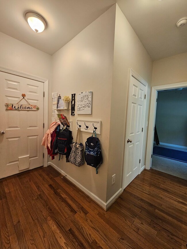 Building Photo - GRASSFIELD - Lauren's Cove