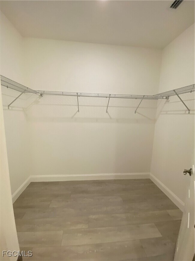 Building Photo - 3423 SW 6th Pl