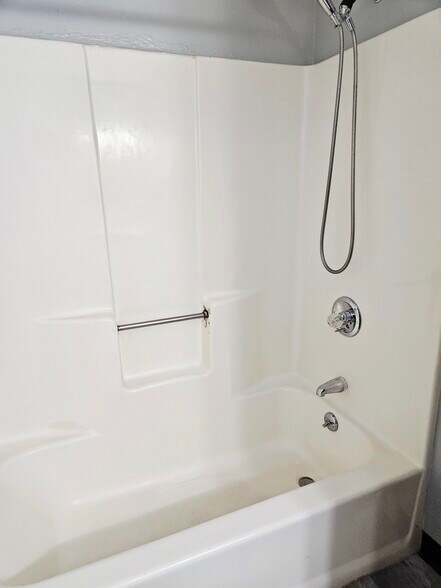 Building Photo - 44 Northbrook Ct