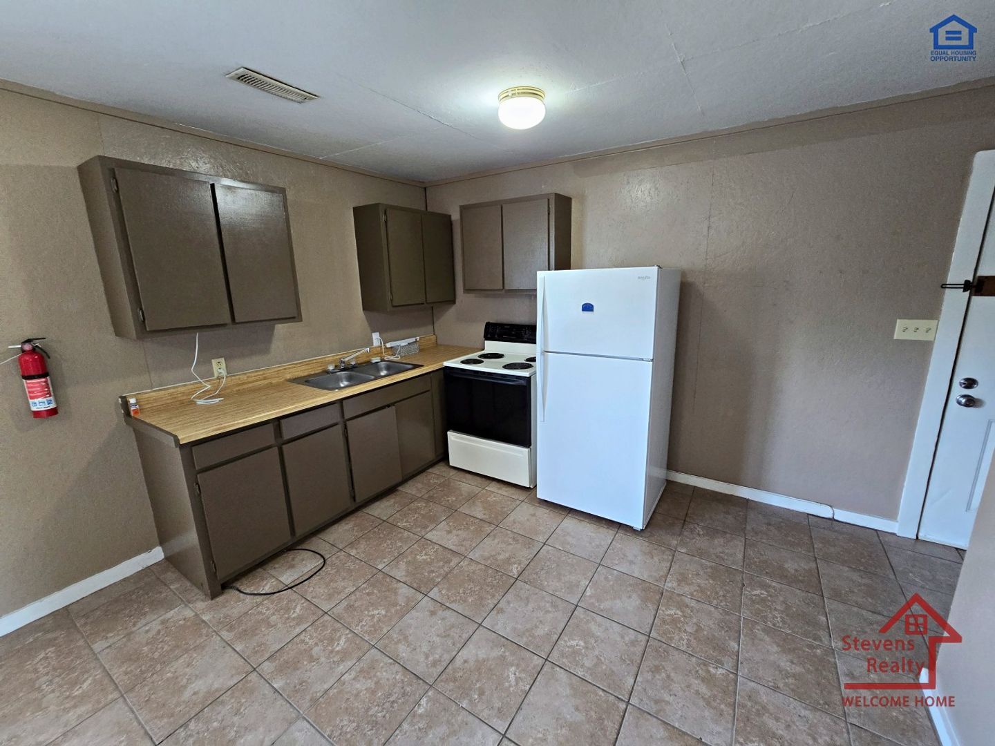 Building Photo - 620 Allie Ln