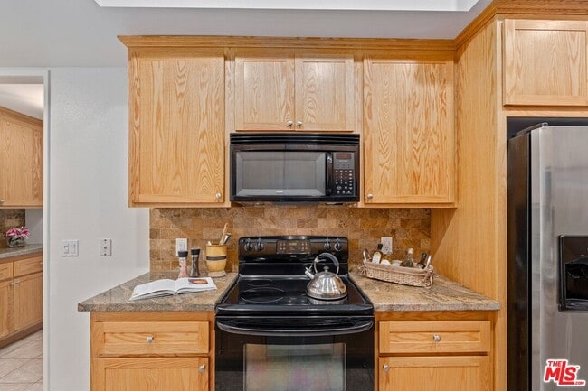 Building Photo - 306 Bora Bora Way