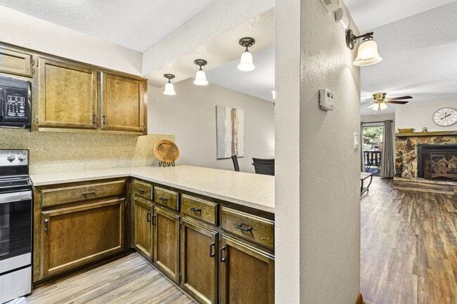 Building Photo - 214 Metz Dr