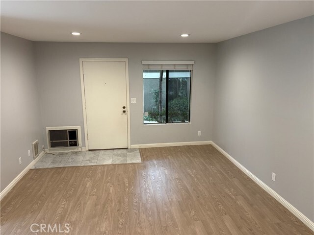 Building Photo - 21 Streamwood