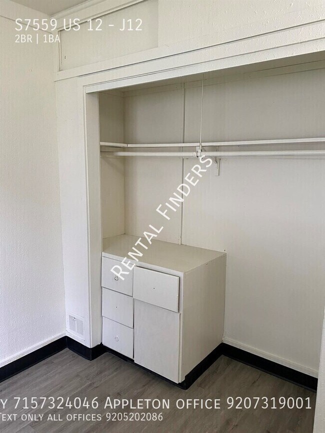 Building Photo - S7559 US-12