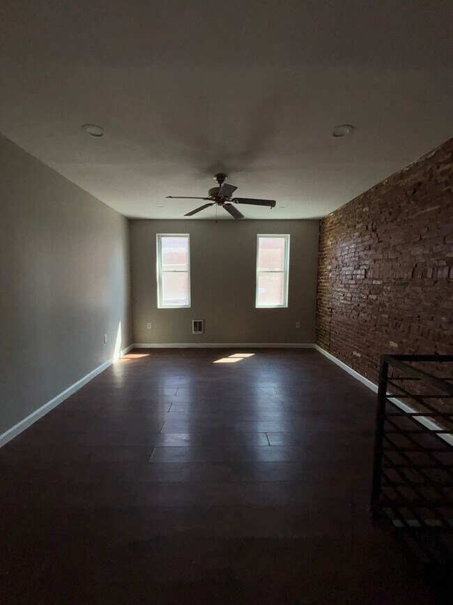 Building Photo - 3416 Braddock St