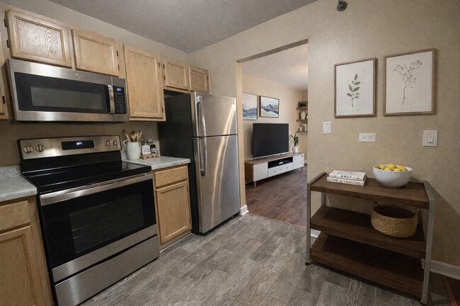 Building Photo - 200 N Dearborn St