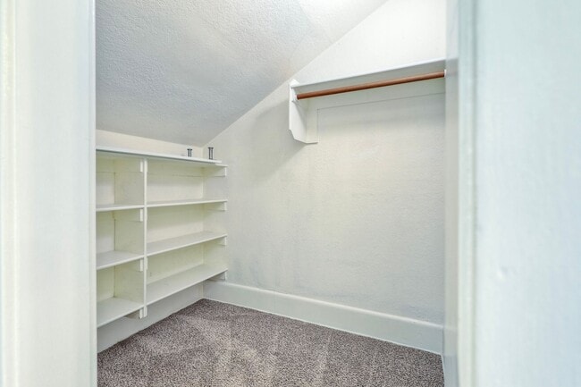 Building Photo - 4052 Albatross St
