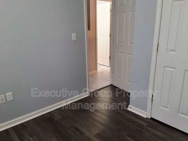 Building Photo - 103 Hurstfield Dr