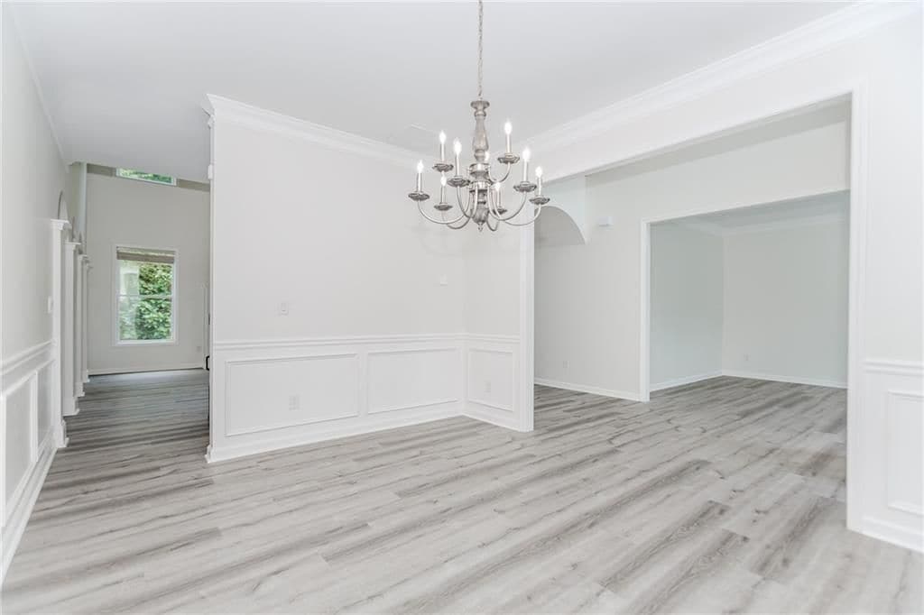 Building Photo - 2023 Jameson Cir NE