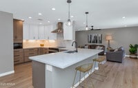 Building Photo - 17227 N Country Club Dr